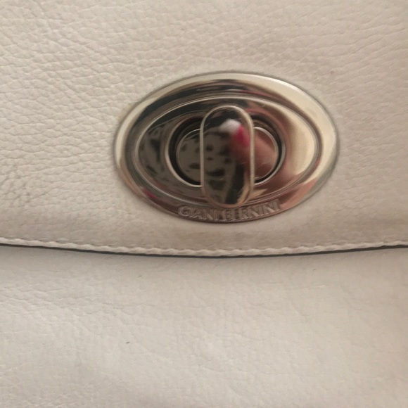 Purse - Picture 2 of 4